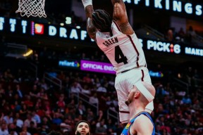 yy易游官方首页清晨突围战来临，迈阿密热火围绕NBA常规赛更衣室发声，压力陡增，更衣室氛围转暖的简单介绍